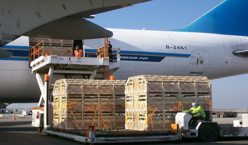 牧野到新加坡空运公司